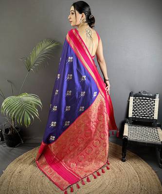 voilet soft silk blend woven dual zari work banarasi saree 3