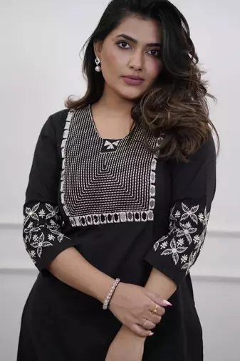 Floral embroidered black v neck cotton kurta set with trouser