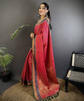 hot pink soft silk blend zari weaving patola saree 2