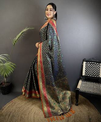 navy blue soft silk blend zari weaving patola saree 2