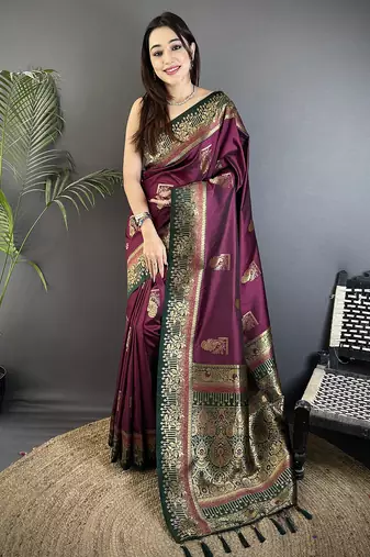 maroon soft silk blend dual zari peacock butta worked banarasi saree 