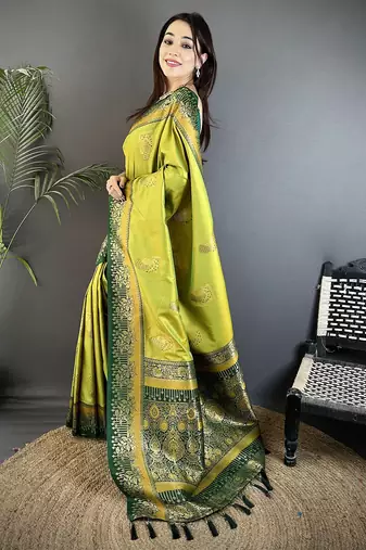 light green soft silk blend dual zari peacock butta worked banarasi saree 