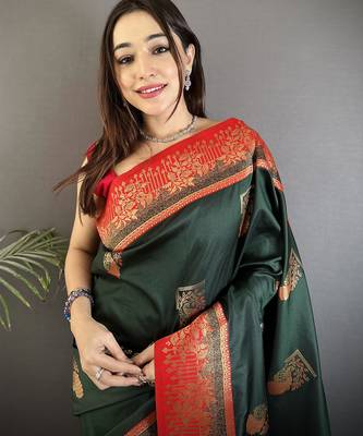 dark green soft silk blend dual zari peacock butta worked banarasi saree  4