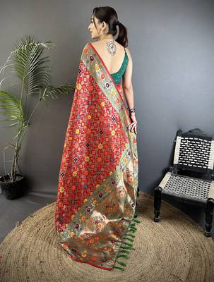 red soft silk blend banarasi zari woven saree 3