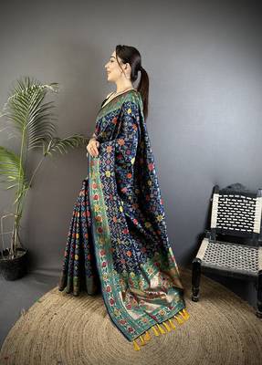 navy blue soft silk blend banarasi zari woven saree 2