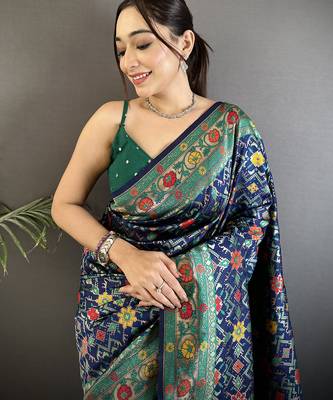 navy blue soft silk blend banarasi zari woven saree 4