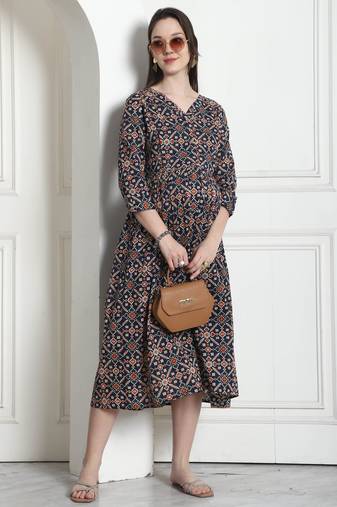 Navy blue & red women's cotton jaipuri printed maternity gown