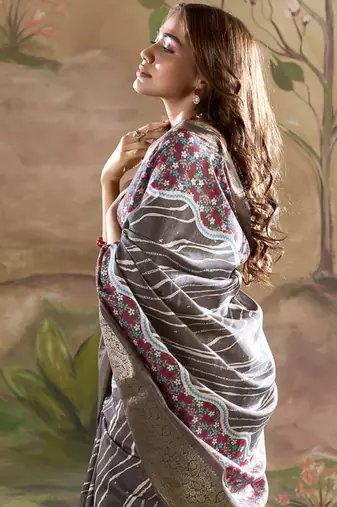 gray silk blend blended printed casual wear saree