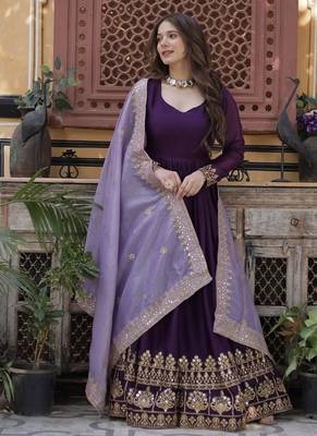 Wine zari & sequins embroidered georgette kurta & dupatta set 3