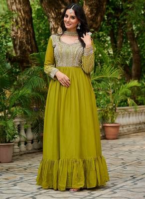 Dark green zari & sequins embroidered georgette kurta & dupatta set 1