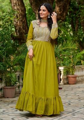 Dark green zari & sequins embroidered georgette kurta & dupatta set 2