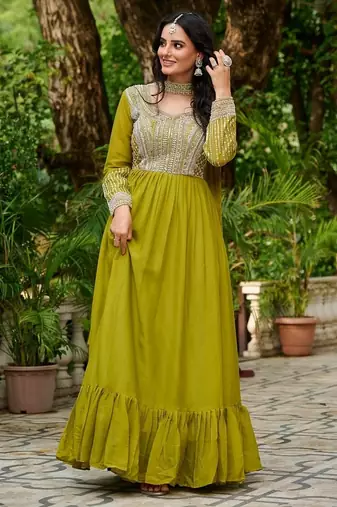 Dark green zari & sequins embroidered georgette kurta & dupatta set