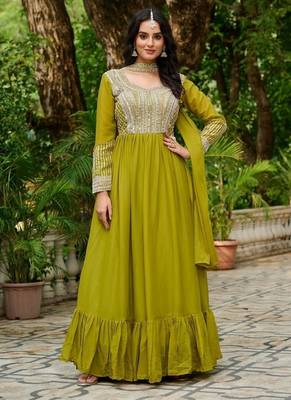 Dark green zari & sequins embroidered georgette kurta & dupatta set 4