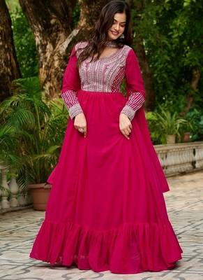 Pink zari & sequins embroidered georgette kurta & dupatta set 2