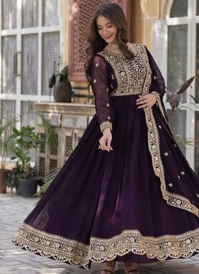 Wine zari & sequins embroidered georgette kurta & dupatta set 2