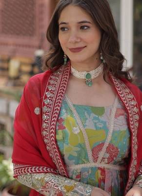 Red zari & sequins embroidered work russian silk stitched kurta & dupatta set 4