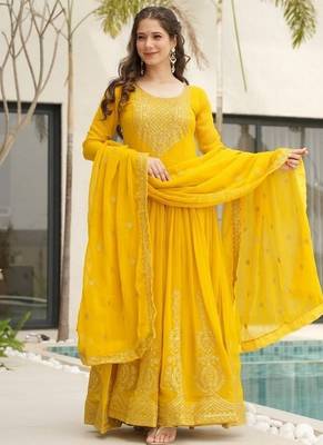 Yellow zari & sequins embroidered georgette kurta & dupatta set 1