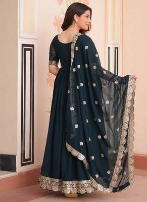Teal zari & sequins embroidered georgette kurta & dupatta set 3