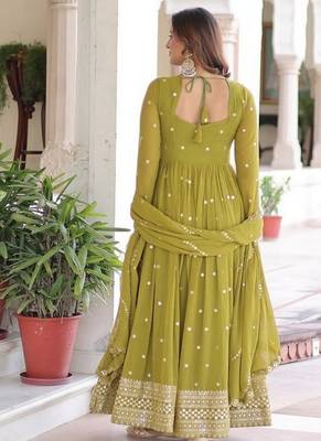 Green zari & sequins embroidered work georgette stitched kurta & dupatta set 3