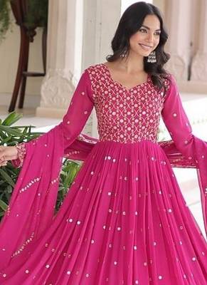 Pink zari & sequins embroidered georgette kurta & dupatta set 1