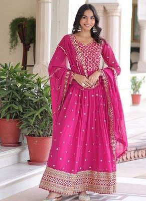 Pink zari & sequins embroidered georgette kurta & dupatta set 2