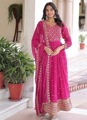 Pink zari & sequins embroidered georgette kurta & dupatta set 3