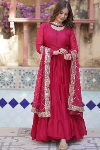 Pink zari & sequins embroidered georgette kurta & dupatta set