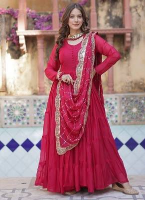 Pink zari & sequins embroidered georgette kurta & dupatta set 3