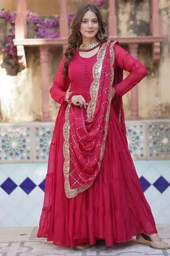 Pink zari & sequins embroidered georgette kurta & dupatta set