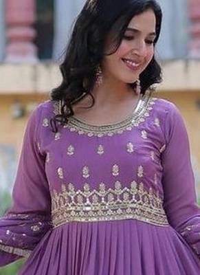 Purple zari & sequins embroidered georgette kurta & dupatta set 2