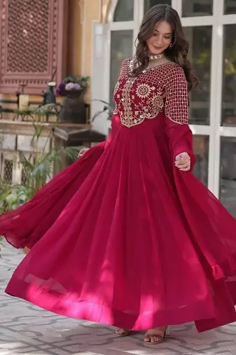 Pink zari & sequins embroidered georgette kurta & dupatta set