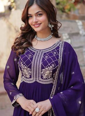 Purple zari & sequins embroidered georgette kurta & dupatta set 4