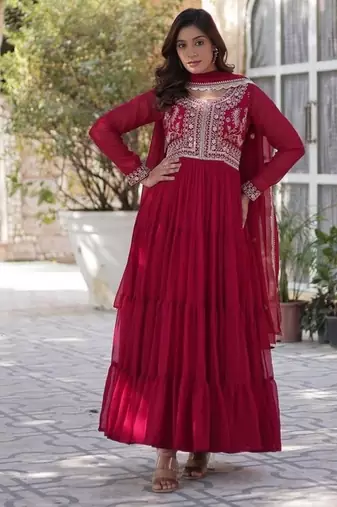 Pink zari & sequins embroidered georgette kurta & dupatta set