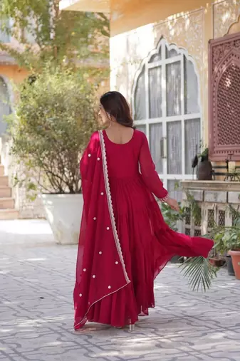 Pink zari & sequins embroidered georgette kurta & dupatta set