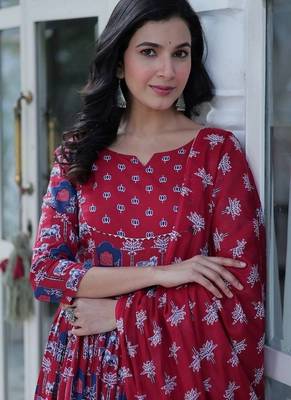 Maroon floral printed cotton kurta , plazzo & dupatta set 4