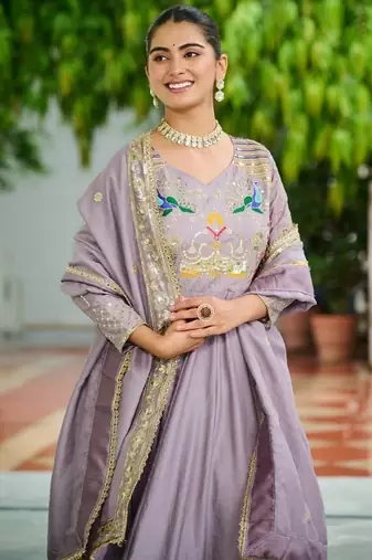 Onion pink zari & sequins embroidered vichitra silk kurta & dupatta set