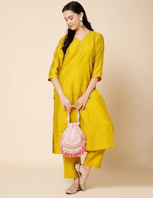 dewdrop fringe coral pink & ivory embellished velvet potli 9