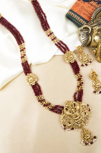 Traditional south indian bandhai long necklace set