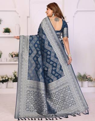 blue premium georgette art silk saree 4