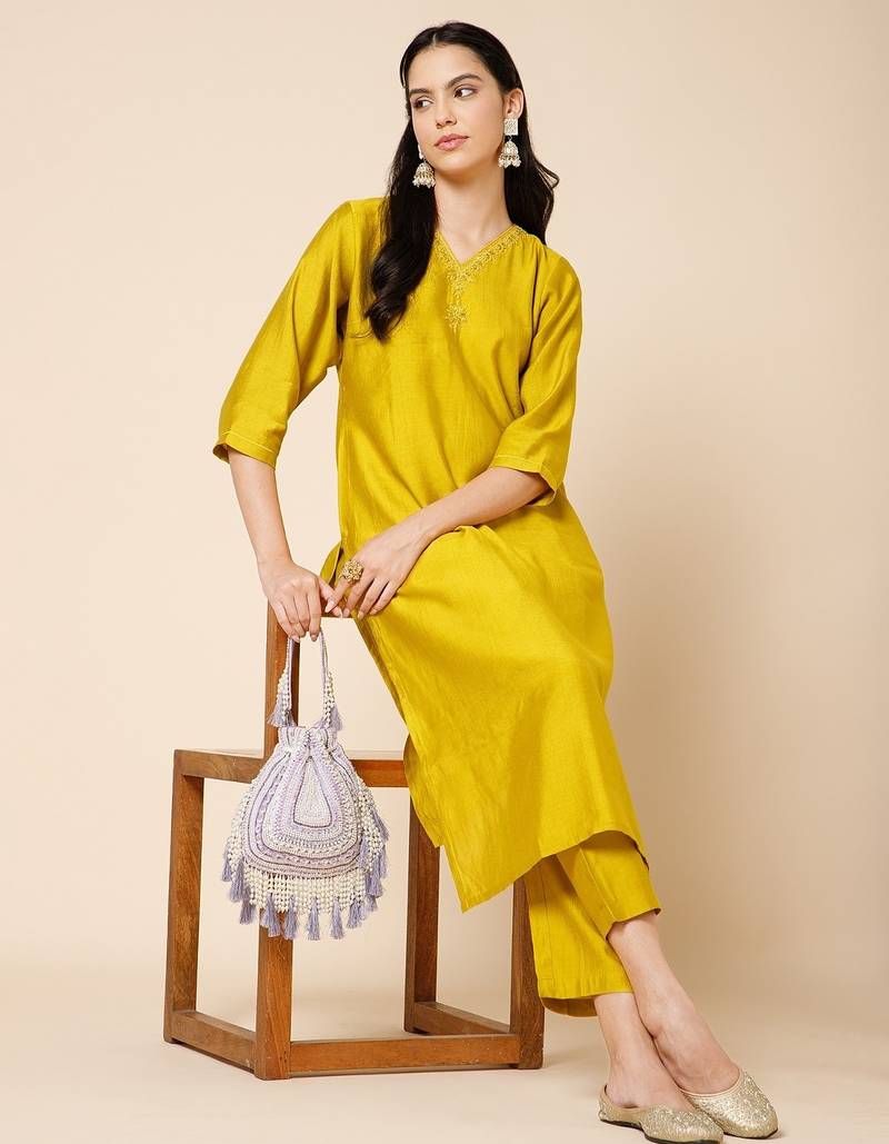 dewdrop fringe light lavender & ivory embellished velvet potli