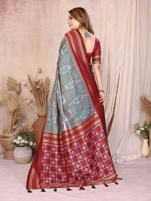 grey premium south soft silk blend saree 3