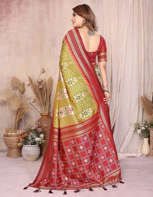 green premium south soft silk blend saree 3