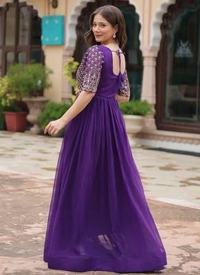 Purple zari & sequins embroidered georgette Gown 3