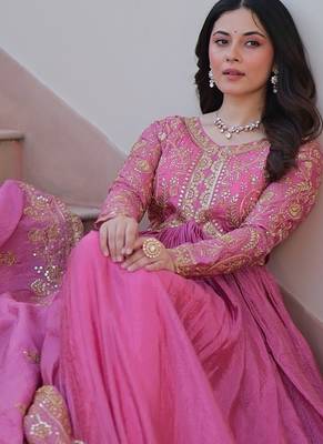 Pink sequins multi embroidered work gold crush gown dupatta 4