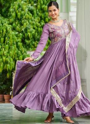 Onion vichitra silk blend zari thread embroidered gown dupatta 2