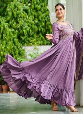 Onion vichitra silk blend zari thread embroidered gown dupatta 3