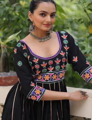 Black roman silk blend thread work gota lace embellished work gown 4