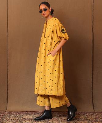 Yellow printed cotton long kurta 4