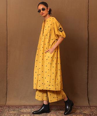 Yellow printed cotton kurta set 4