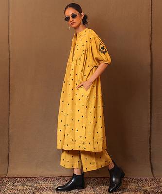 Yellow printed cotton long kurta 3